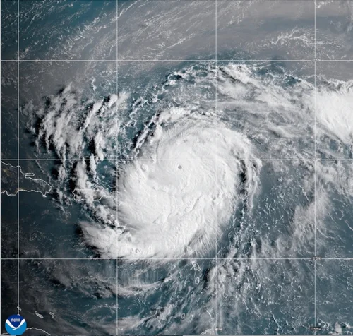 Can a Boat Survive a Category 5 Hurricane