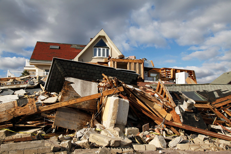Can Houses Survive a Category 5 Hurricane