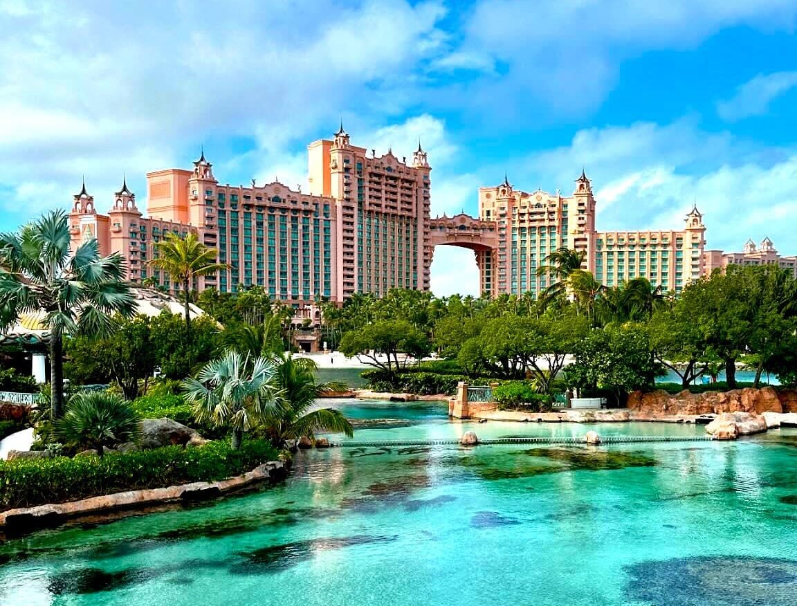 How Did the Atlantis Hotel Survive the Hurricane