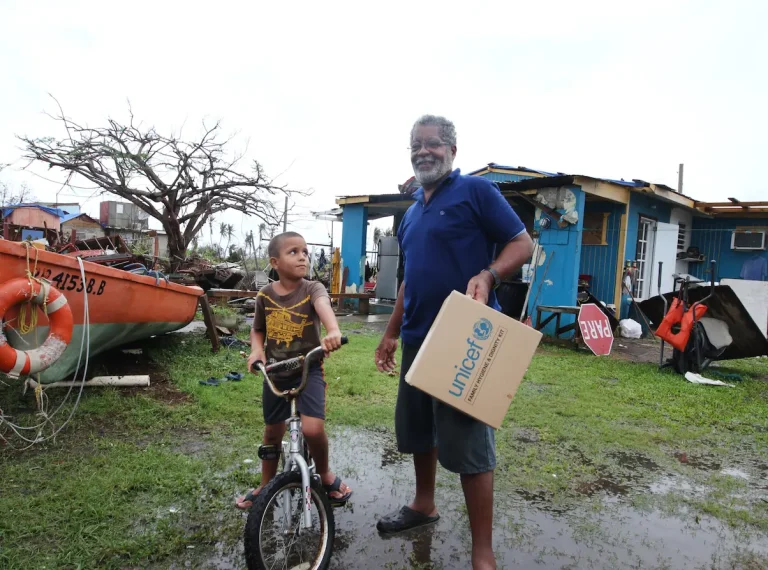 How to People in Puerto Rico Survive a Hurricane