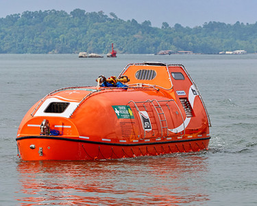 What Lifeboat Can Survive a Hurricane